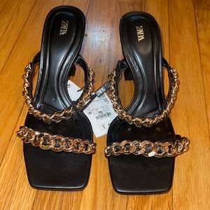 NWT! Zara sexy heel w gold chain - size 7.5